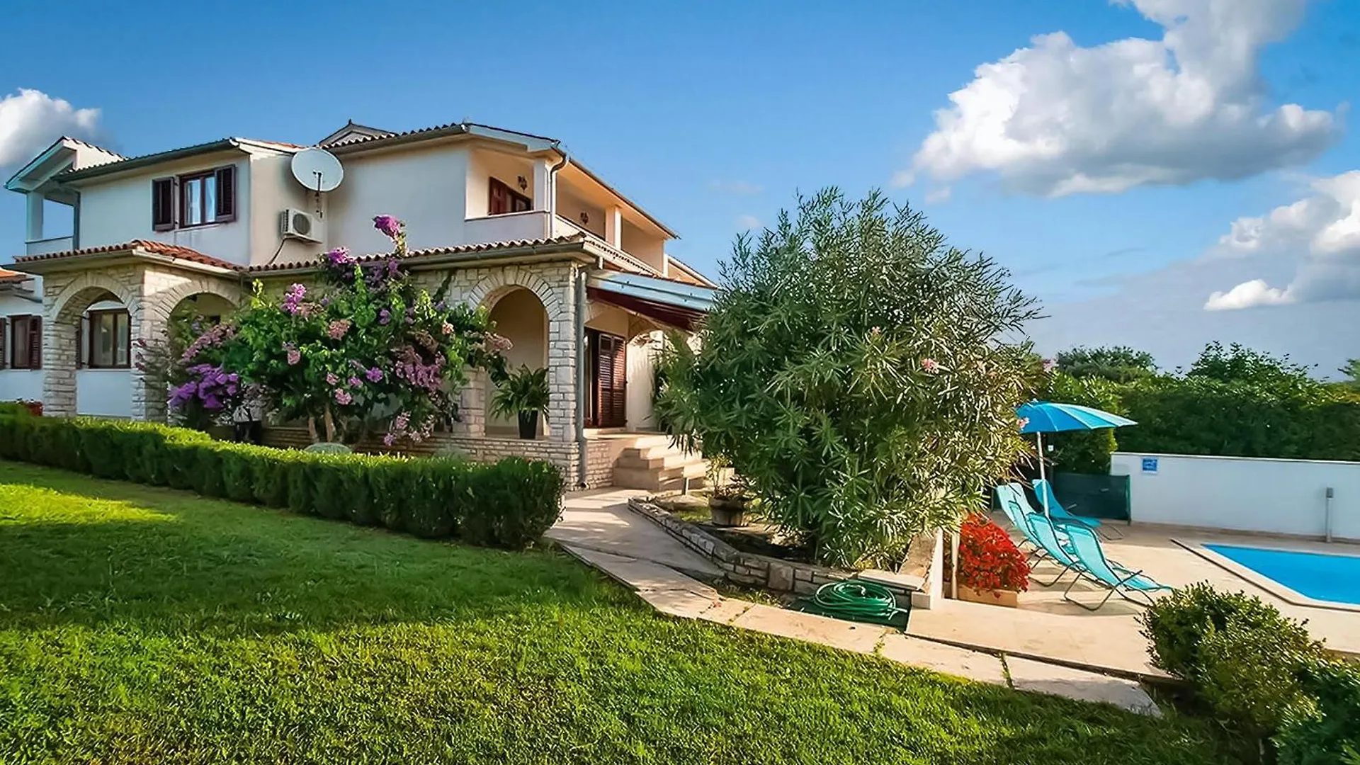 Amazing Home In Pula With House Sea View