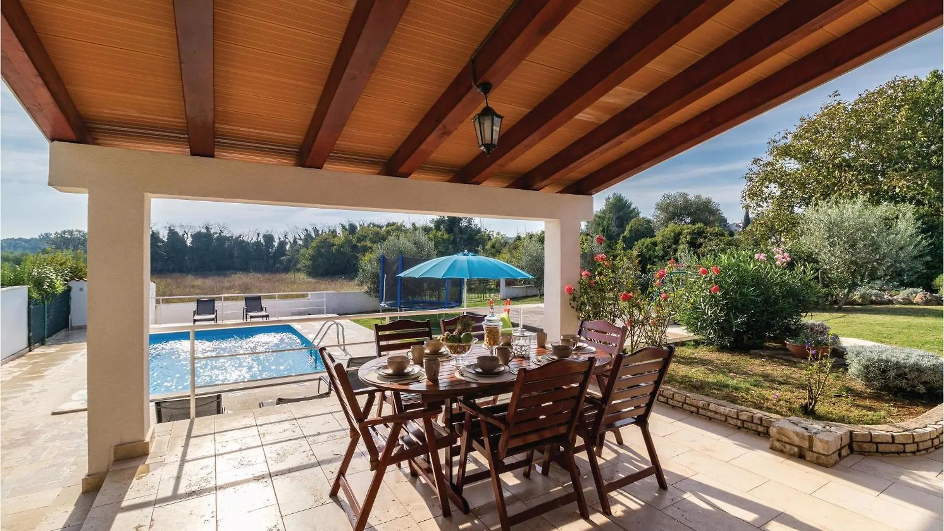 Amazing Home In Pula With House Sea View Premantura
