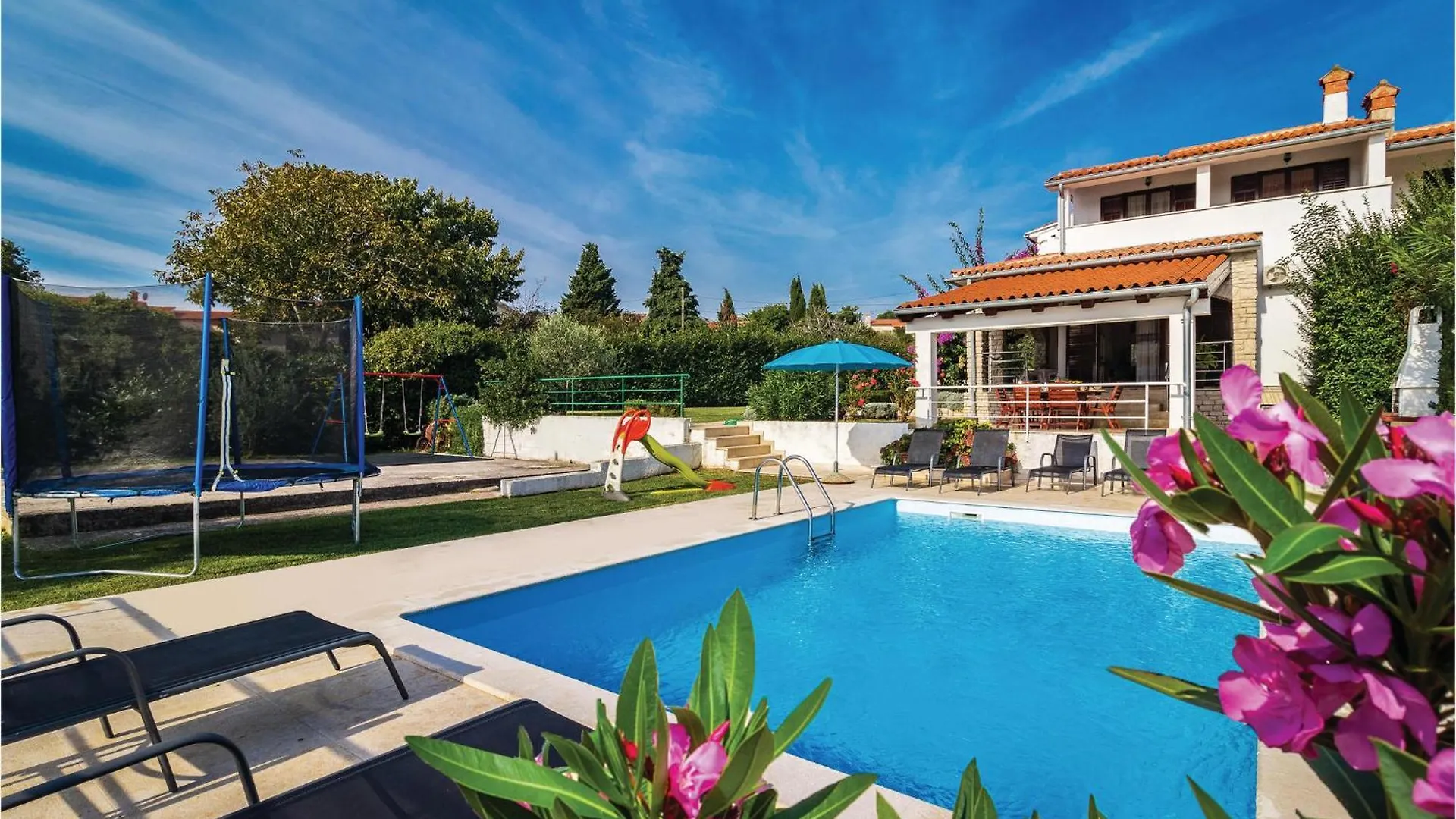 Holiday home Amazing Home In Pula With House Sea View