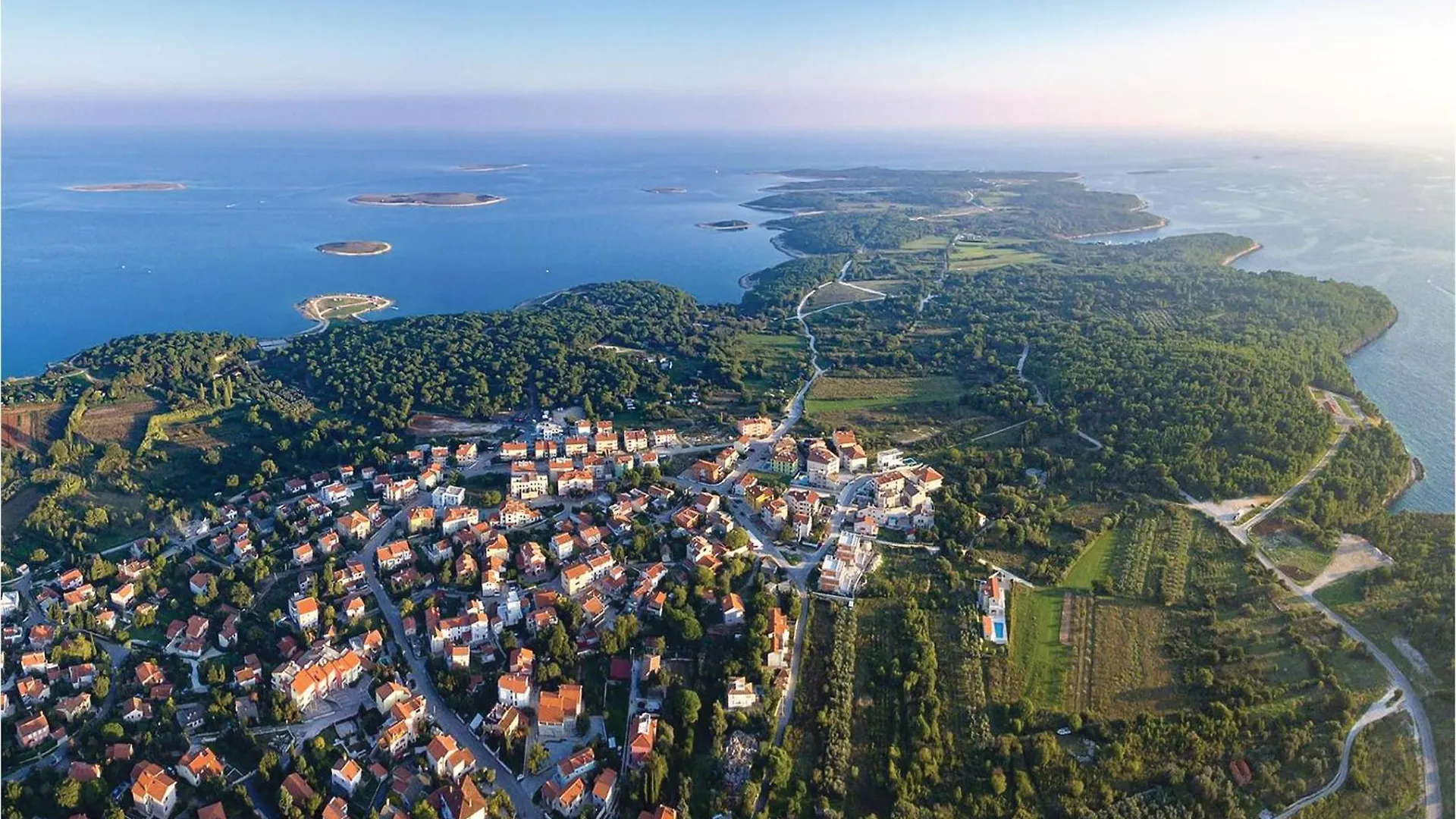 Amazing Home In Pula With House Sea View Premantura Prázdninový dům