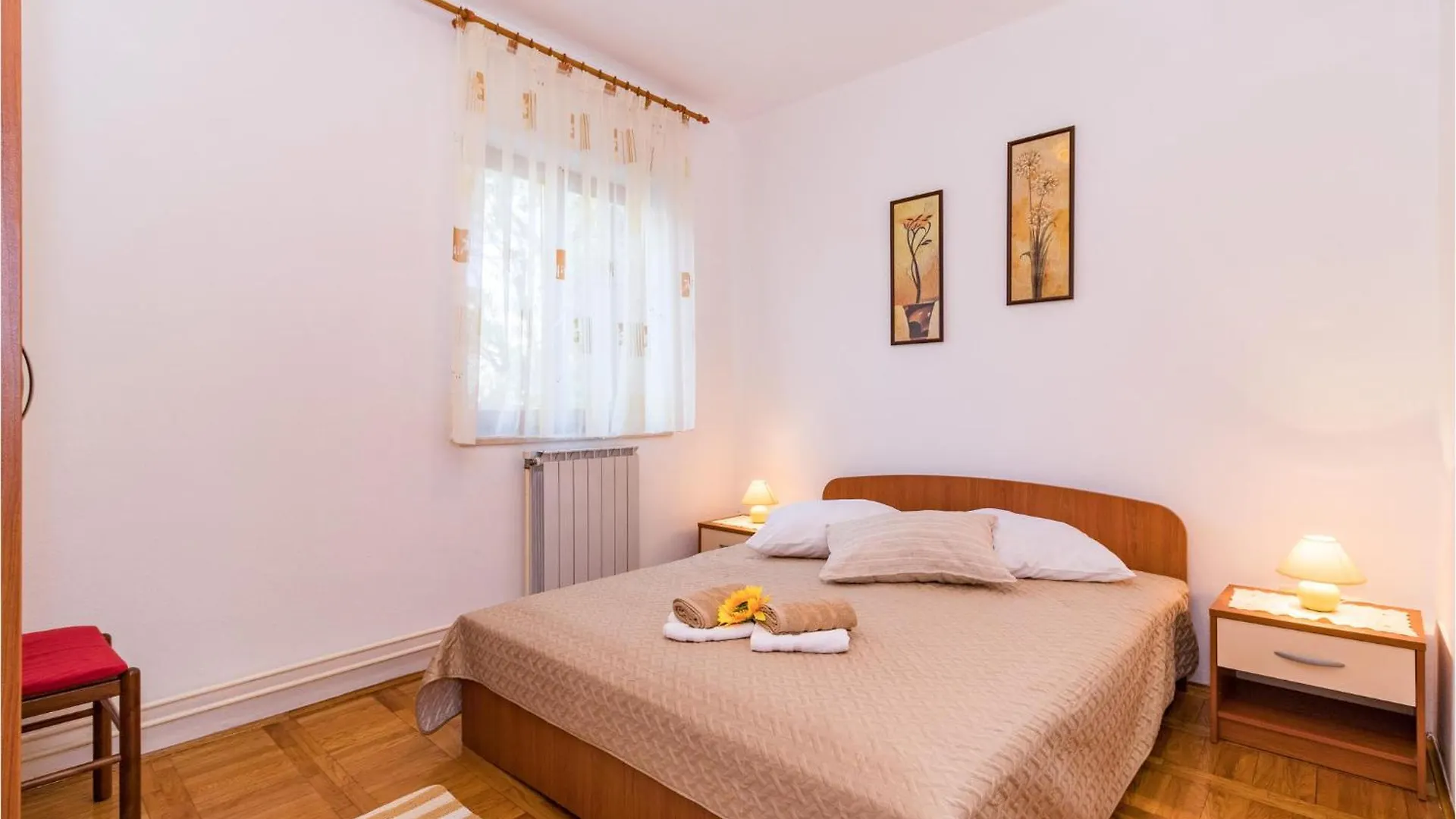 Amazing Home In Pula With House Sea View Premantura 0*,  Chorvatsko